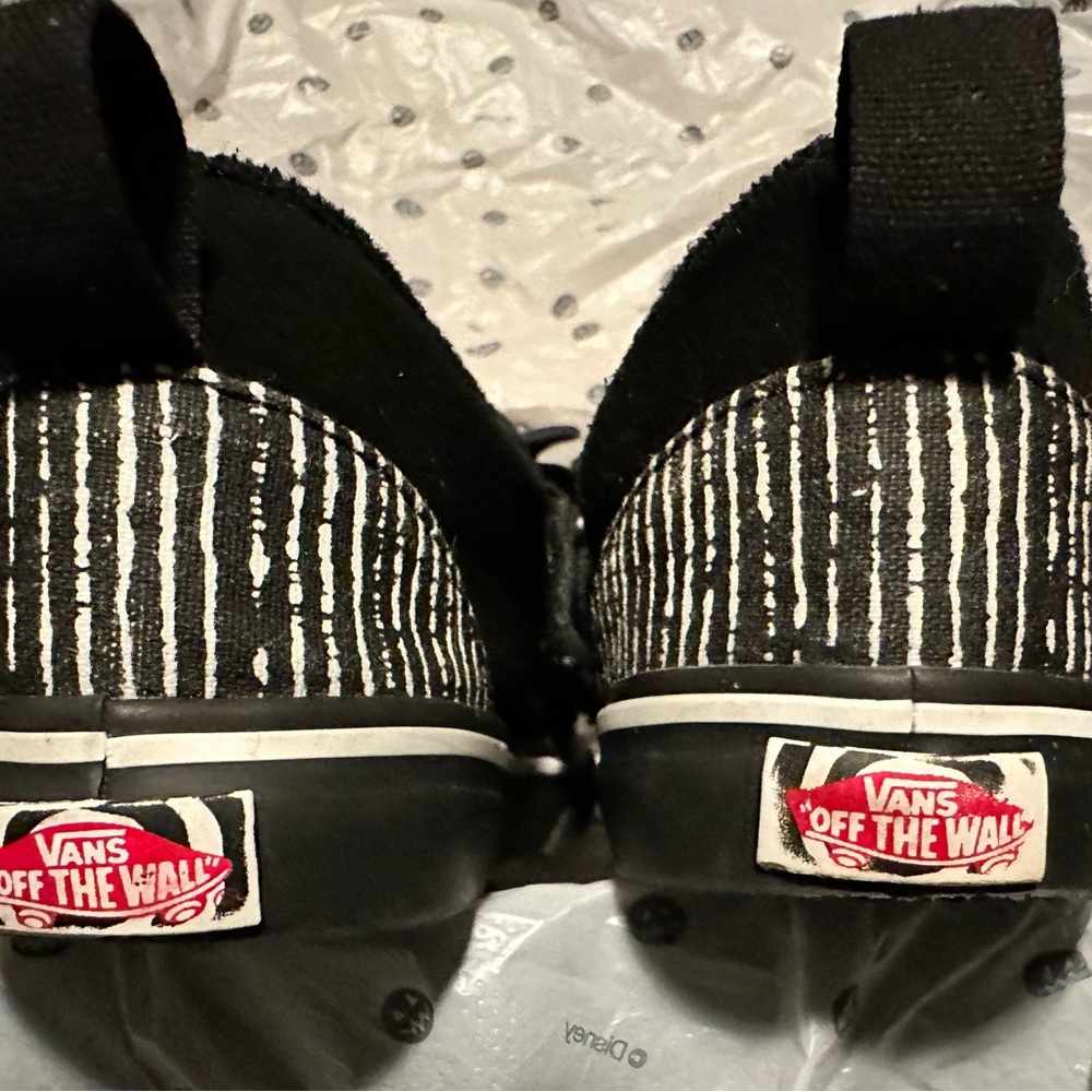 Vans x Disney’s Nightmare Before Christmas Shoes (limited edition 2019) - Picture 3 of 9